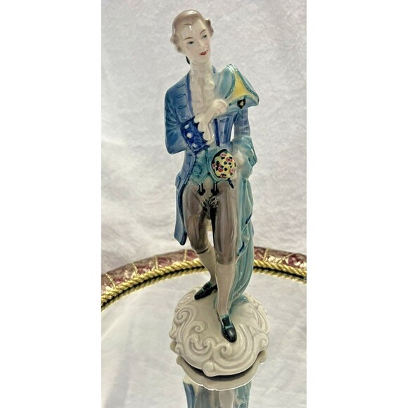 Goldcrest Creation "Rendezvous" by P. Porcher – Figurine #812 – 8.5" Tall - Picture 2 of 11